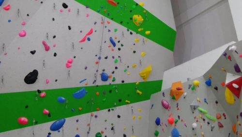 愛媛県のクライミング施設「宇和島市スポーツ交流センター」